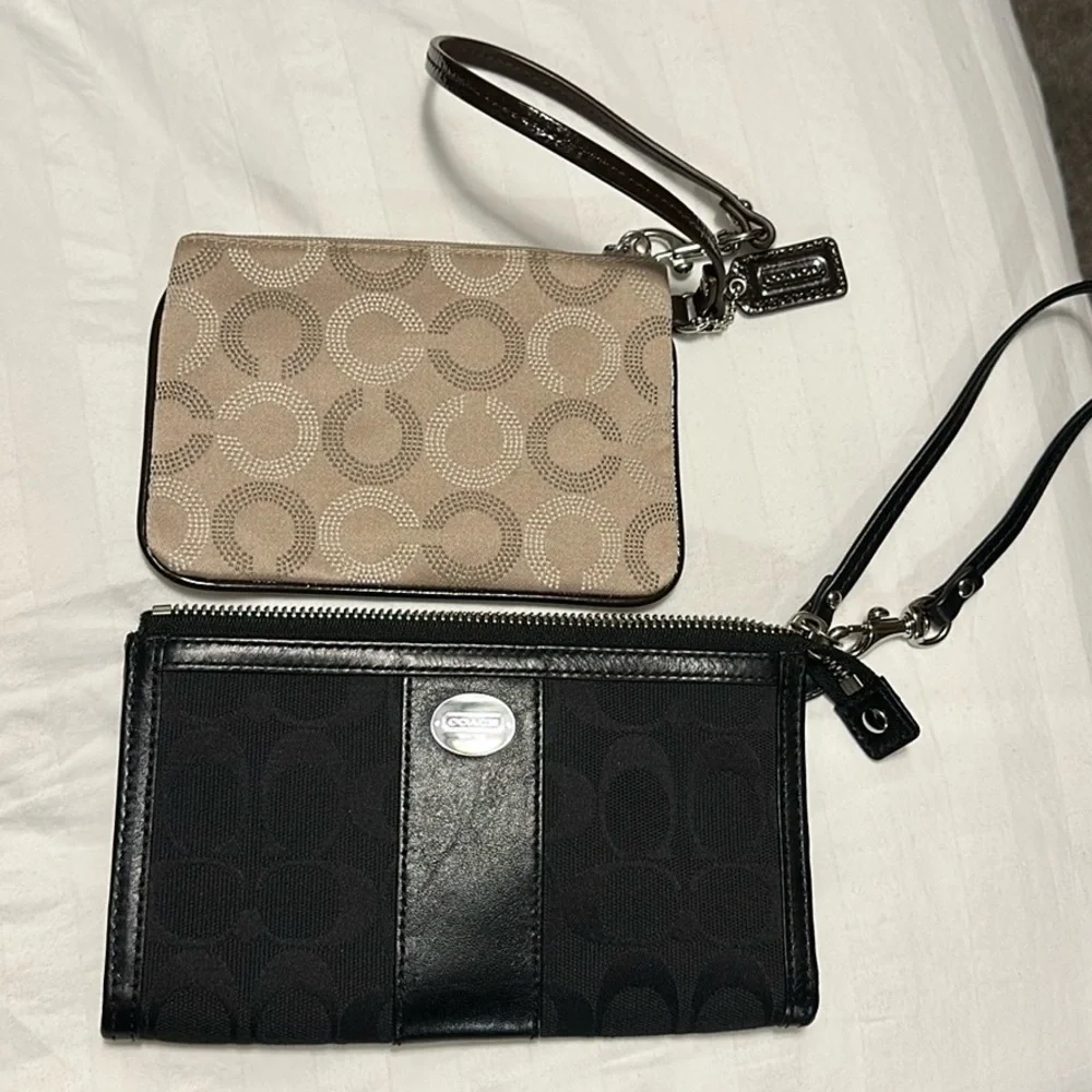 Authentic coach wallets - Picture 1 of 4